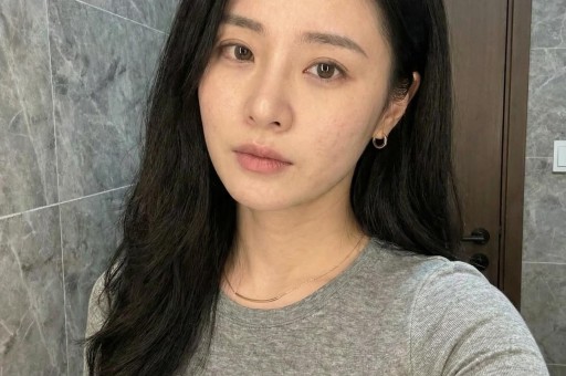 知名演员无戏可拍与妻子直播吵架闹离婚卖房也还不起房贷